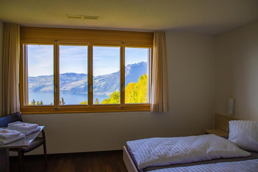 Auszeit-Hotel Z Aeschiried Aeschi Bei Spiez Room photo