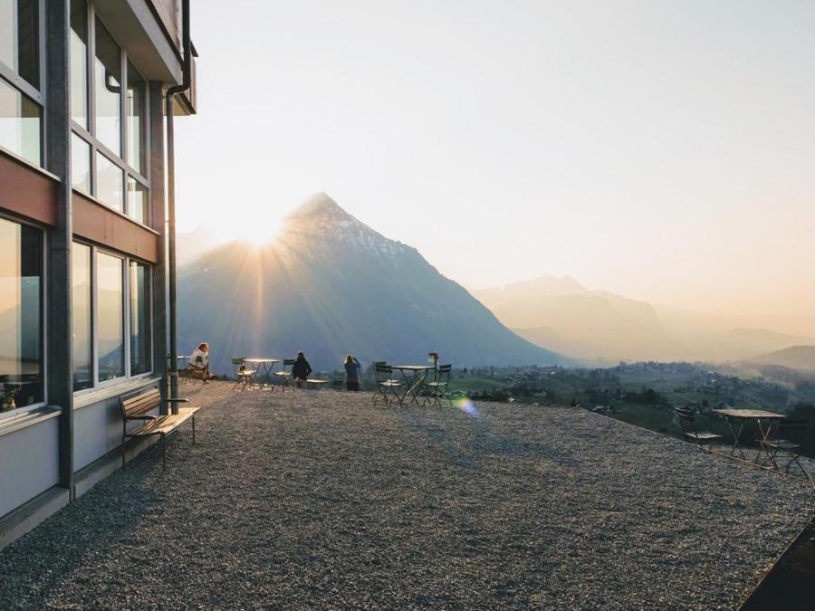 Auszeit-Hotel Z Aeschiried Aeschi Bei Spiez Exterior photo
