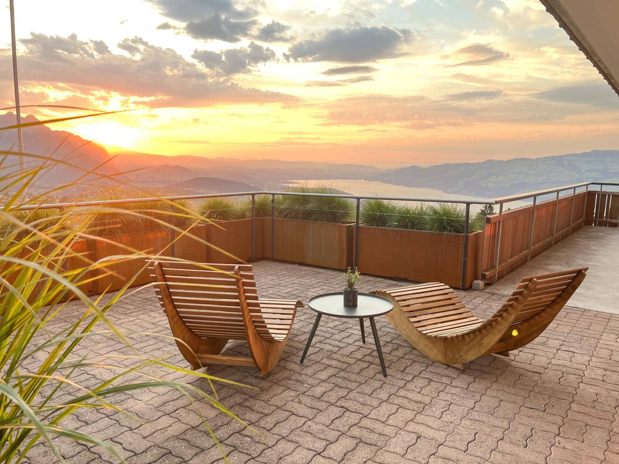 Auszeit-Hotel Z Aeschiried Aeschi Bei Spiez Exterior photo