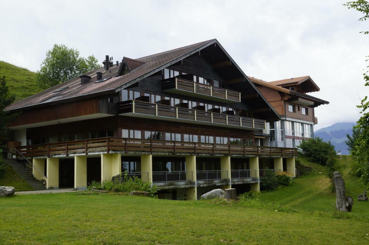 Auszeit-Hotel Z Aeschiried Aeschi Bei Spiez Room photo